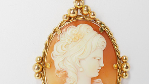 Pendentif Important En Or Jaune Et Camée