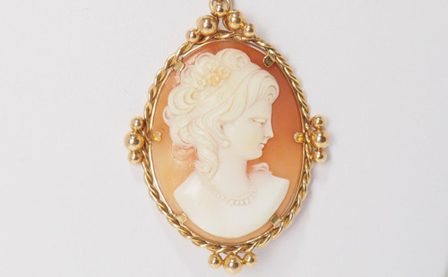 Pendentif Important En Or Jaune Et Camée