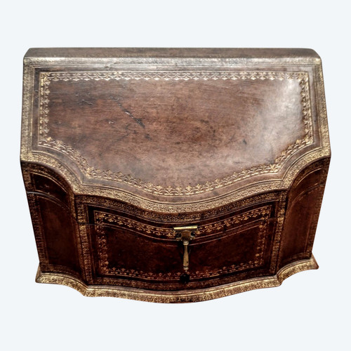 Coffret classeur, porte lettres.