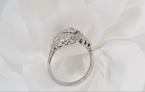 Bague Dôme En Or Blanc Et Platine, Sertie De Diamants