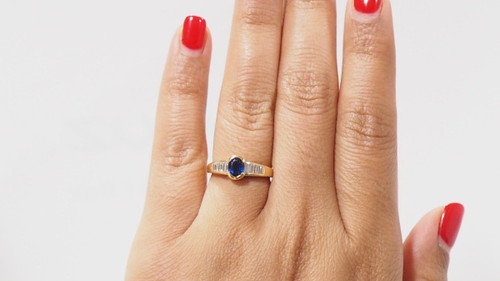 Bague En Or Jaune Saphir Ovale Et Diamants