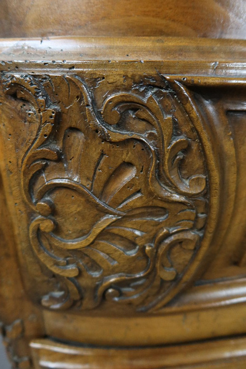 Commode Mazarine En Noyer XVIIIème siècle