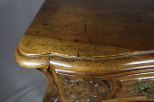 Commode Mazarine En Noyer XVIIIème siècle