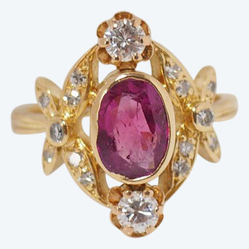 Bague Marquise  En Or Jaune, Rubis Et Diamants