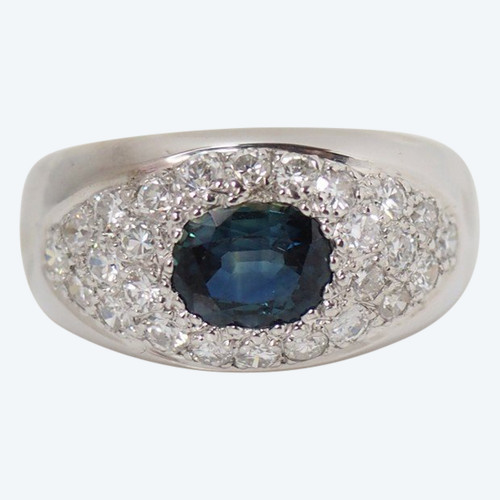 Anello A Fascia In Oro Bianco, Zaffiro Ovale E Diamanti