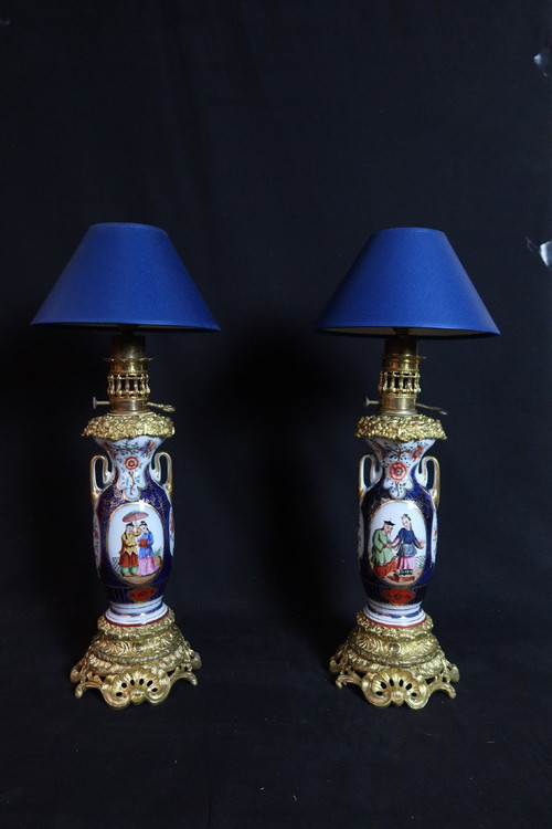 Coppia di lampade in porcellana di Bayeux XIX secolo