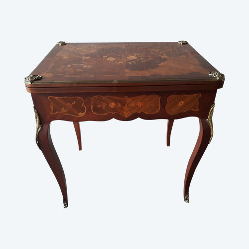 Table à jeux en marqueterie décor fleurs début 20ème
