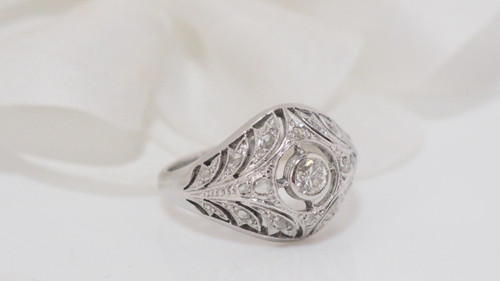 Anello Cupola In Oro Bianco E Platino Incastonato Con Rose