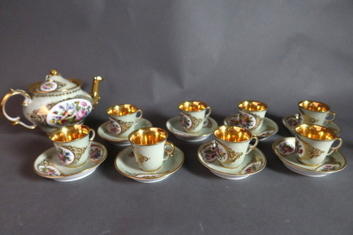 Servizio da tè o caffè in porcellana del XIX secolo