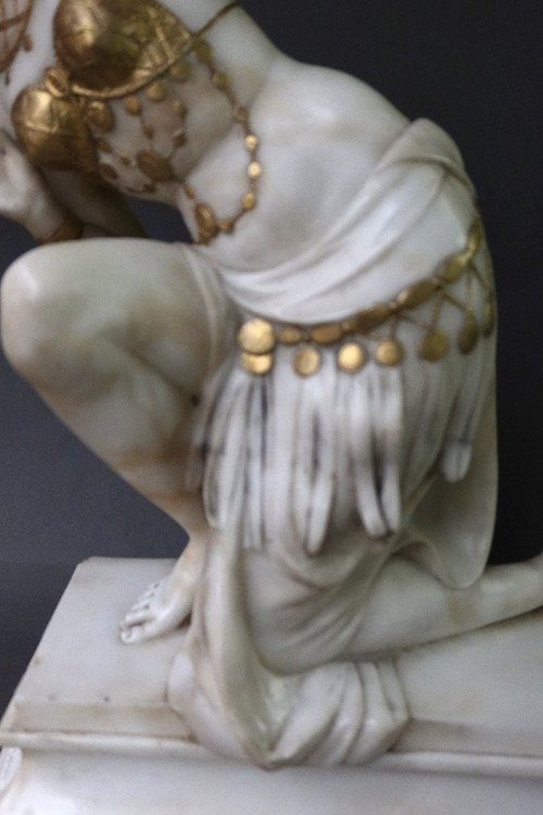 Sculpture en albâtre d'une danseuse orientale, signature JB Laroche