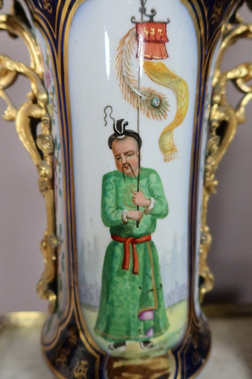Paire De Lampes En Porcelaine de Bayeux  Et Bronze Doré XIXe siècle