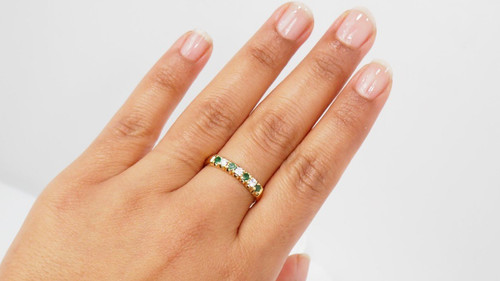 Bague Demi Alliance En Or Jaune, Diamants Et Emeraudes