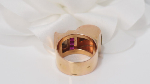 Tank Ring In Rosa, Pietre Rosse E Diamanti