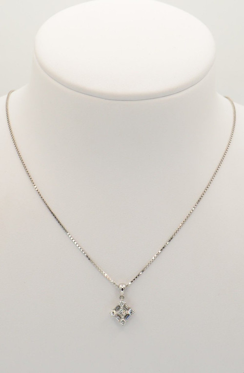 Collier Pendentif En Or Blanc Et Diamants