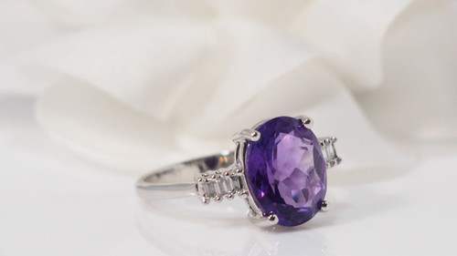 Ring In White Gold, Amethyst And Diamonds