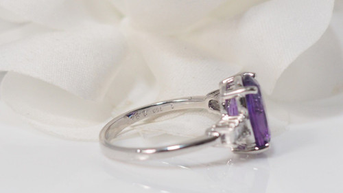 Ring In White Gold, Amethyst And Diamonds