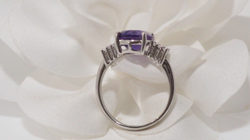 Ring In White Gold, Amethyst And Diamonds