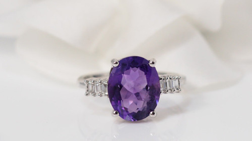 Ring In White Gold, Amethyst And Diamonds