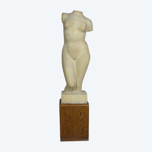 Scultura in pietra firmata Tajana André