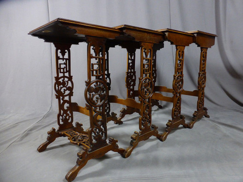 Tables Gigogne