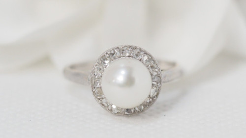 Bague En Or Gris, Perle De Culture Et Diamants