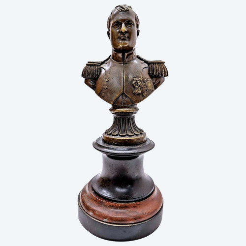 Storico Bronzo Napoleone Bonaparte XIX Secolo. Base in marmo nero e rosso