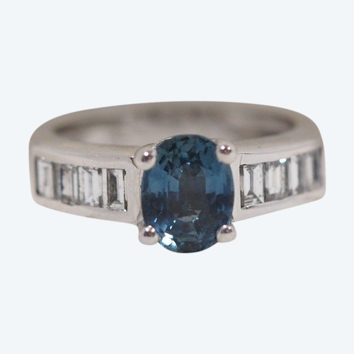 Anello Solitario In Oro Bianco, Zaffiro E Diamanti
