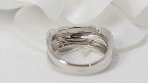 Anello Nodo In Oro Bianco E Diamanti