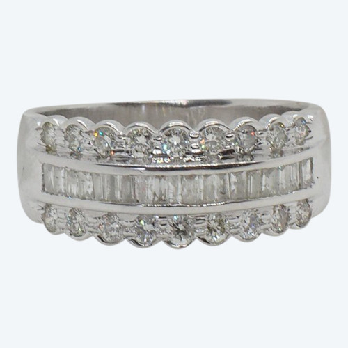 Bague Bandeau En Or Blanc Sertie De Diamants