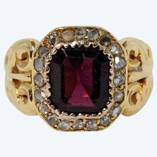 Bague En Or Jaune, Grenat  Et diamants taille rose