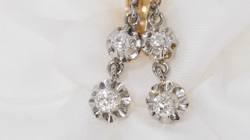 Dormeuses  En Or Jaune et gris Ornées De Diamants