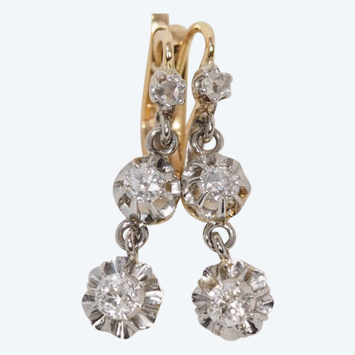 Dormeuses  En Or Jaune et gris Ornées De Diamants