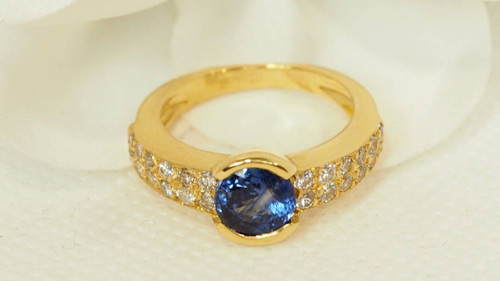 Bague En Or Jaune, Saphir De Ceylan Et Diamants