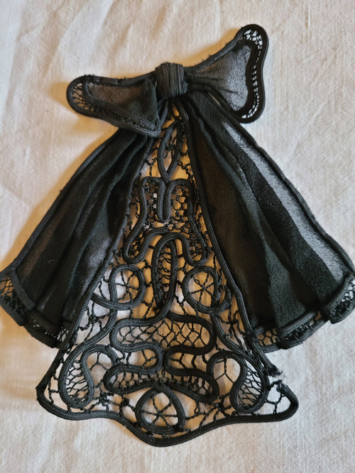 Passamanerie per abiti del XIX secolo