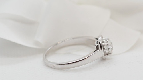 Bague Solitaire En Platine Et Diamant