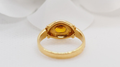 Bague En Or Jaune Et Citrine Ovale