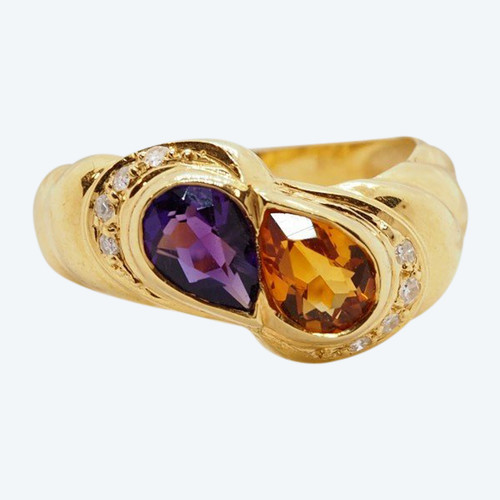 Yellow Gold Ring Set With An Amethyst And A Citrine