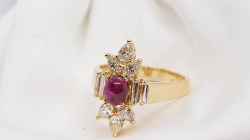Bague Fleur En Or Jaune, Cabochon De Rubis Et Diamants