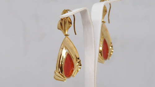 Orecchini vintage in oro giallo e corallo
