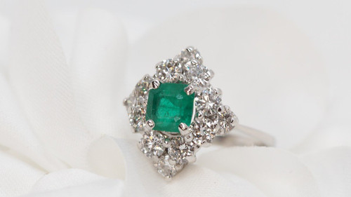 Anello Losangique in oro bianco, smeraldo e diamanti