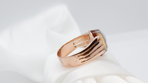 Anello Chevalière con cammeo in oro rosa anni '50