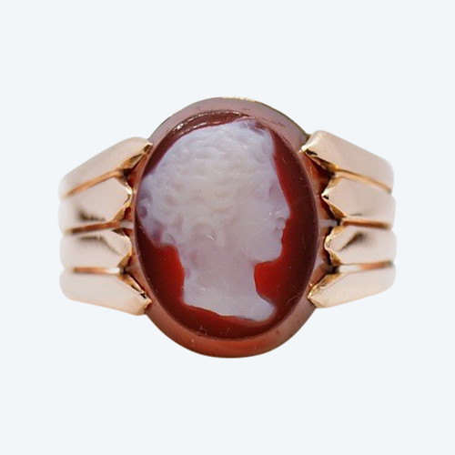 Anello Chevalière con cammeo in oro rosa anni '50