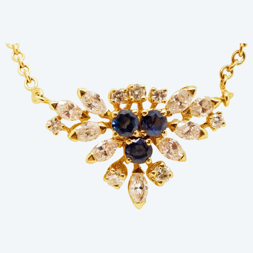 Yellow Gold Necklace Set With Diamonds And Sapphires