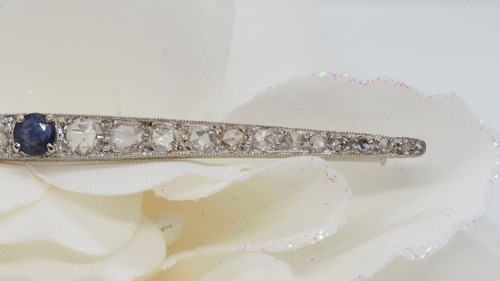 Broche Barrette En Platine Sertie De Saphir Et Diamants