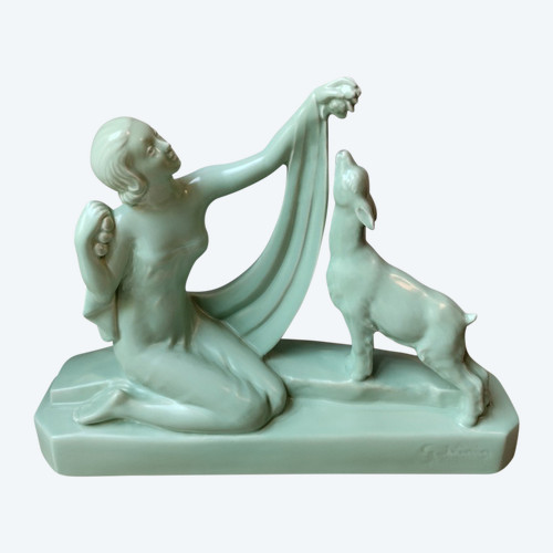 Skulptur - Frau und Hirschkuh - G. Ninin - V. 1930.