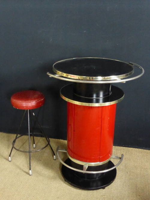 Bar Vintage Et Son Tabouret