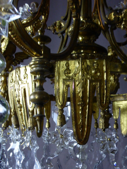 Lustre En Bronze Doré Aux Sphinges Ailés