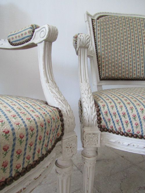 Paire de fauteuils Louis XVI