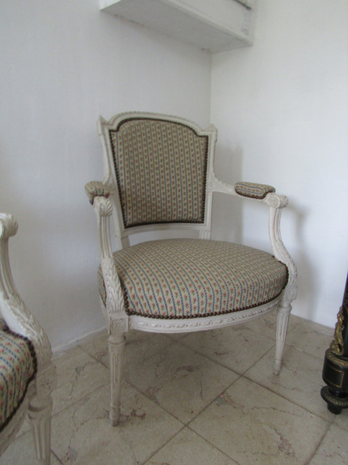 Paire de fauteuils Louis XVI
