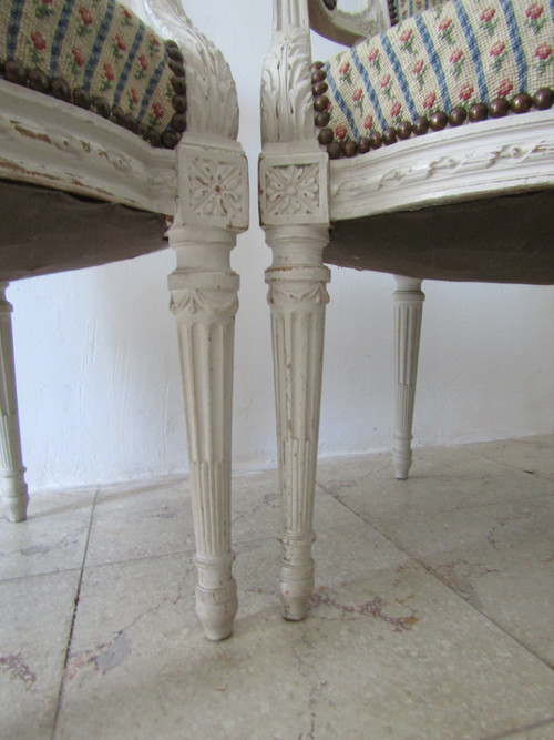 Paire de fauteuils Louis XVI